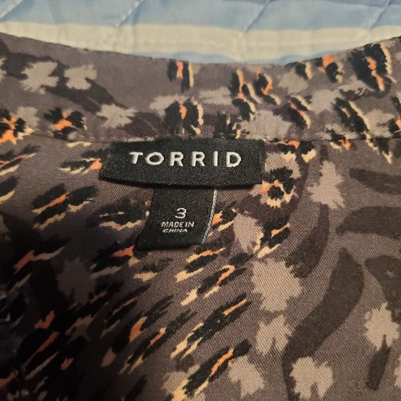 Torrid Sz 3X Harper Leo Zebra Gray Pink Animal Print Popover Blouse Pockets - Picture 8 of 11